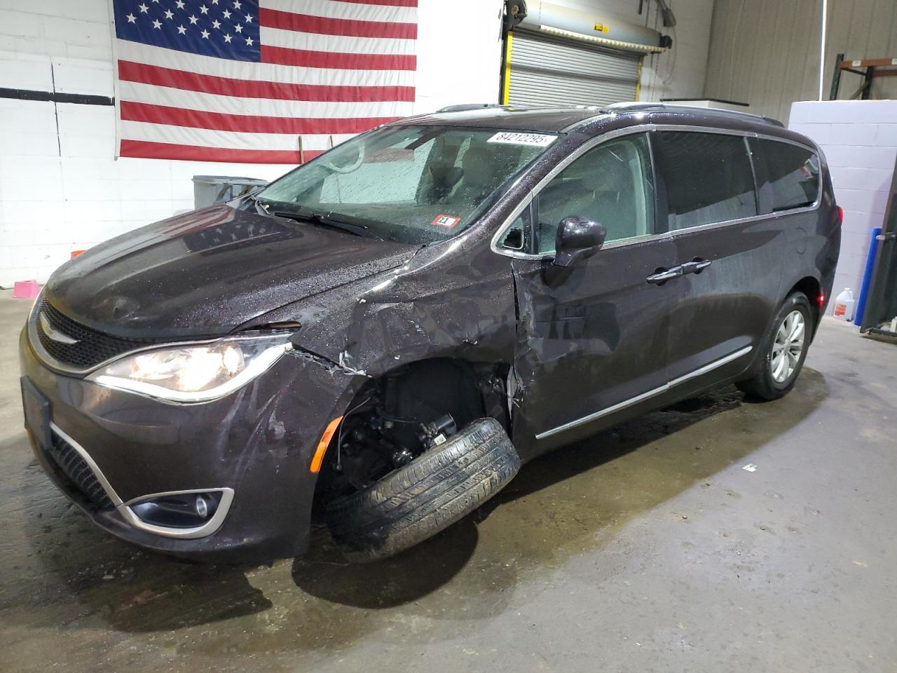 2017 Chrysler Pacifica Touring L