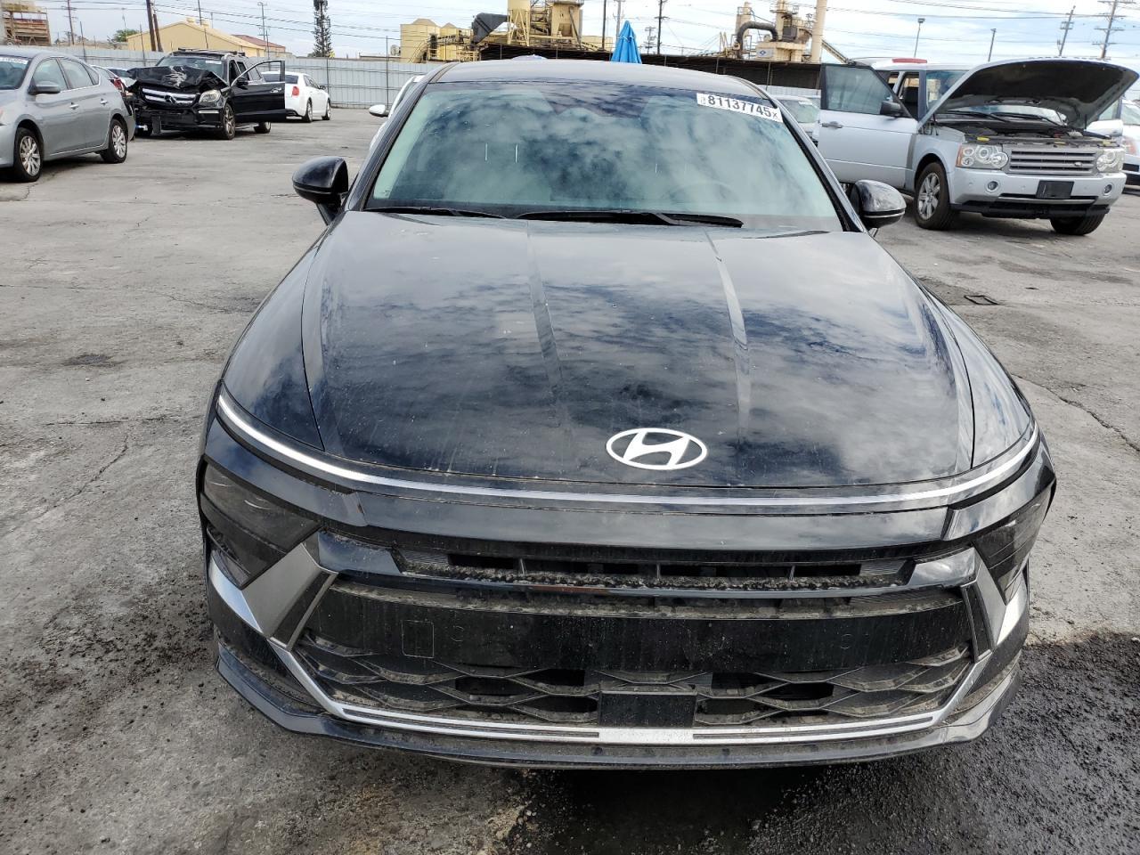 2025 Hyundai Sonata Hybrid - Image 5