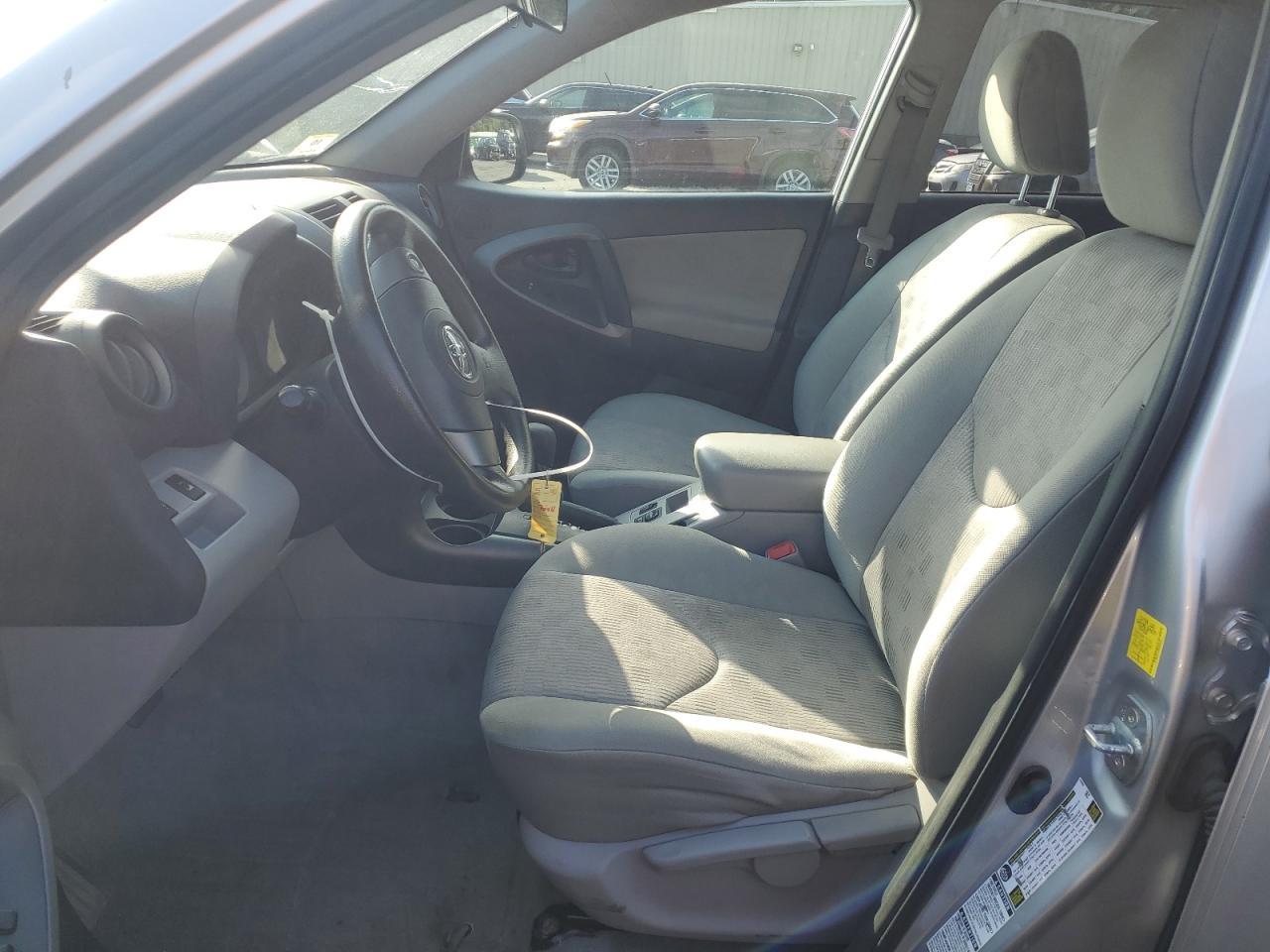 2011 Toyota Rav4 - Image 7