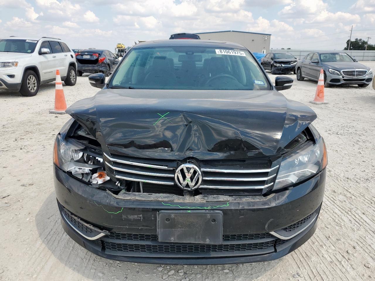2013 Volkswagen Passat Se - Image 5