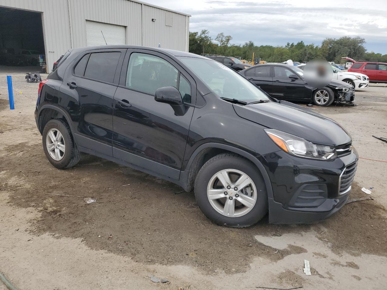 2022 Chevrolet Trax Ls - Фото 4