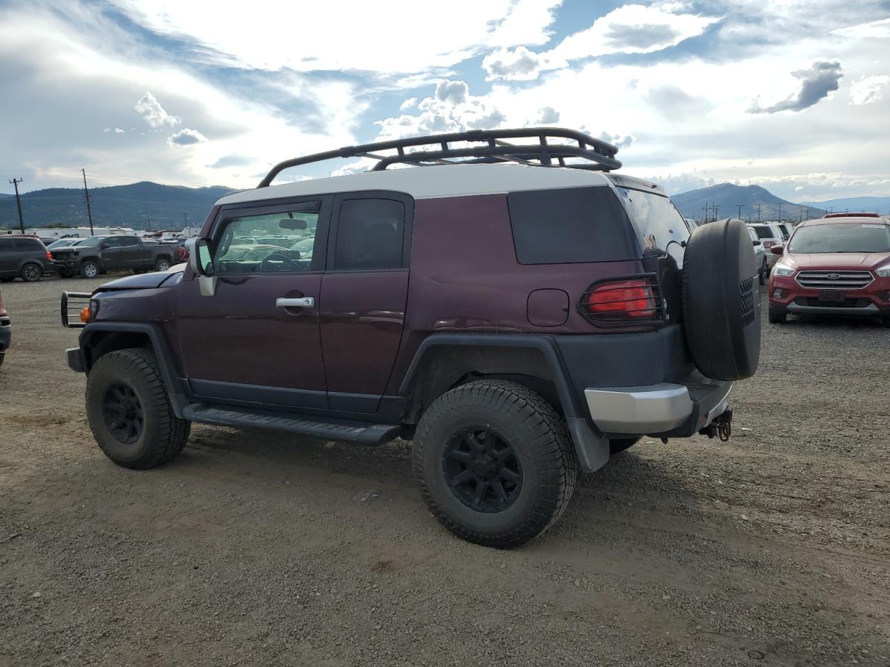 2007 Toyota Fj Cruiser - Image 2