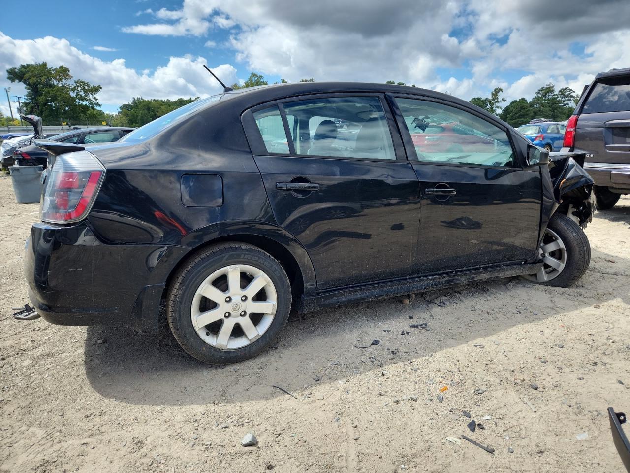 2012 Nissan Sentra 2.0 - Image 3