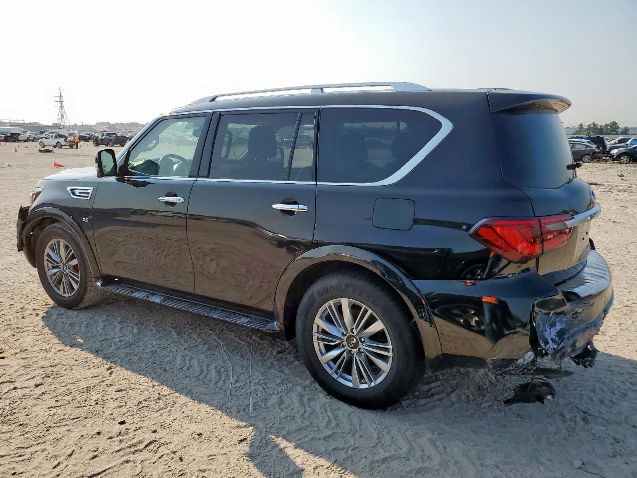 2019 Infiniti Qx80 Luxe - Image 2