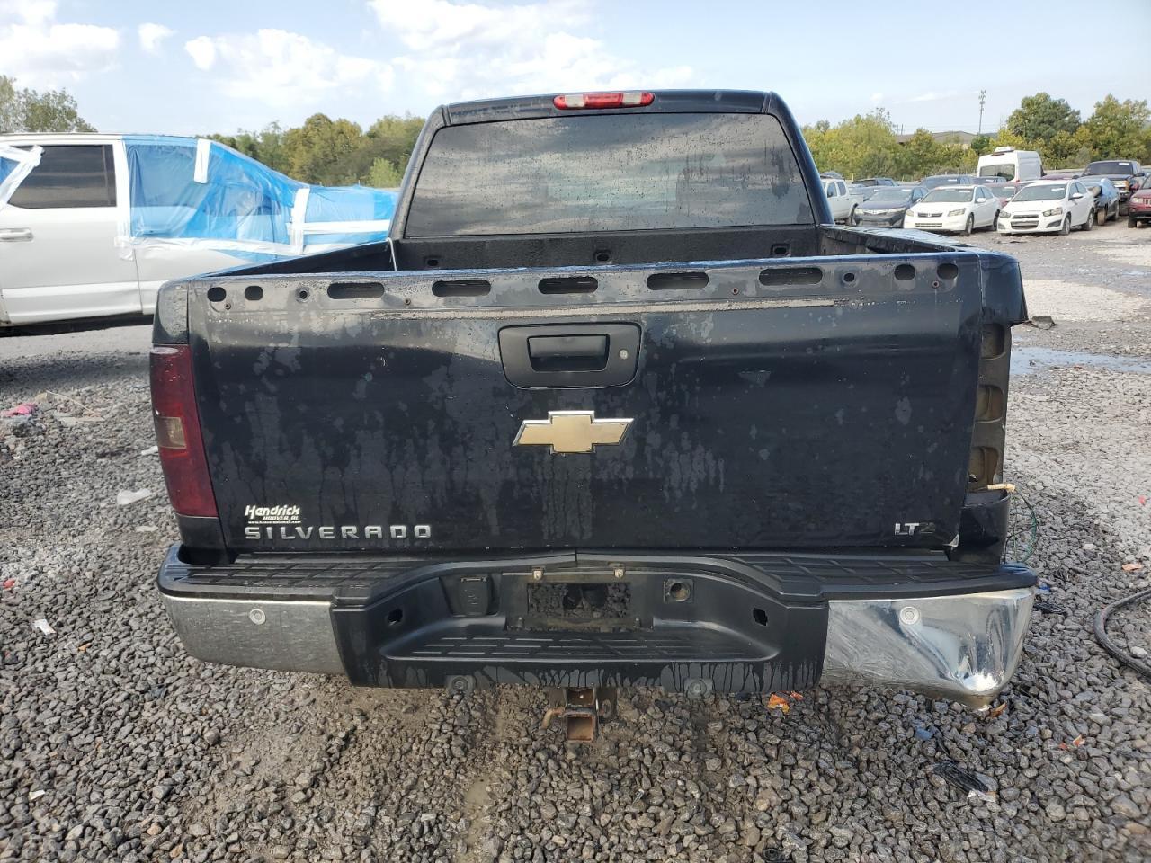 2007 Chevrolet Silverado C1500 Crew Cab - Image 6