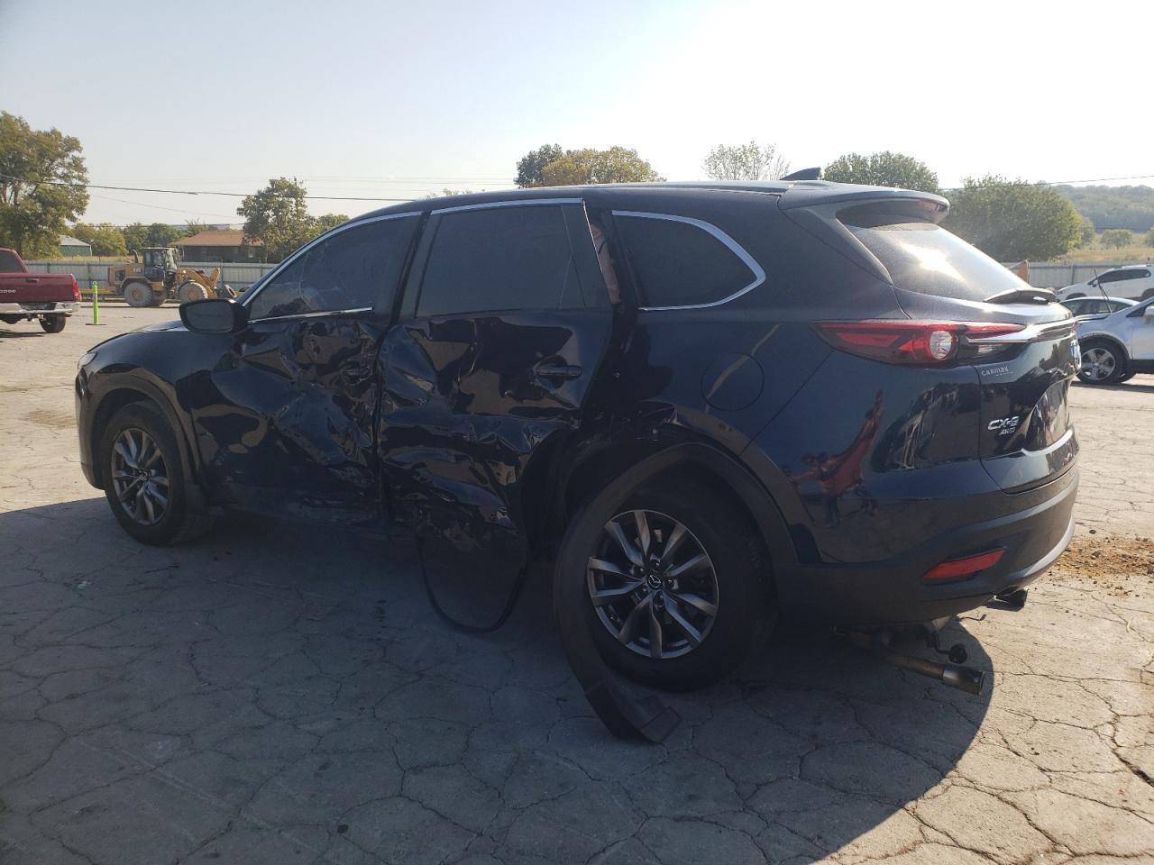 2018 Mazda Cx-9 Sport - Image 2