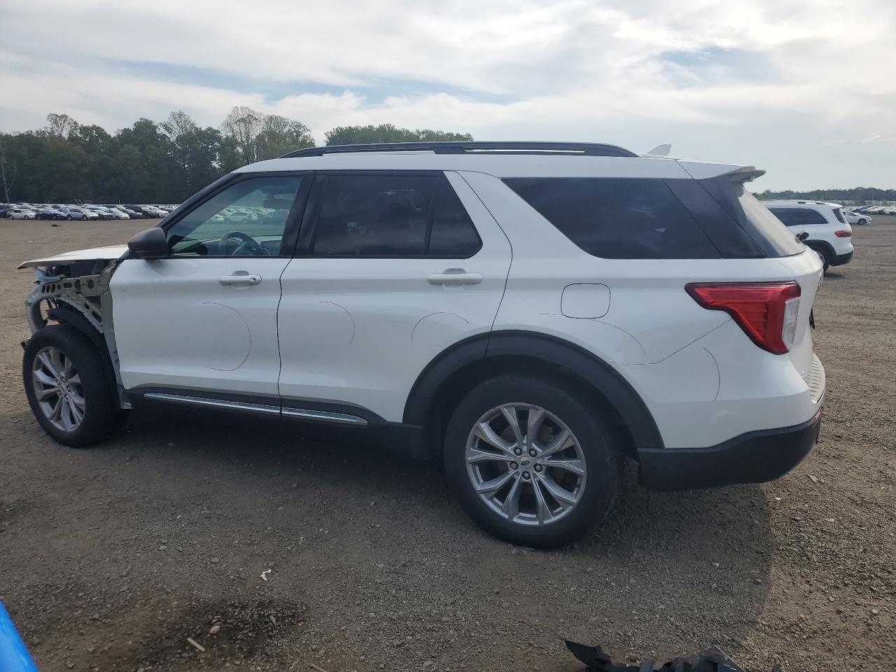 2023 Ford Explorer Xlt - Фото 2