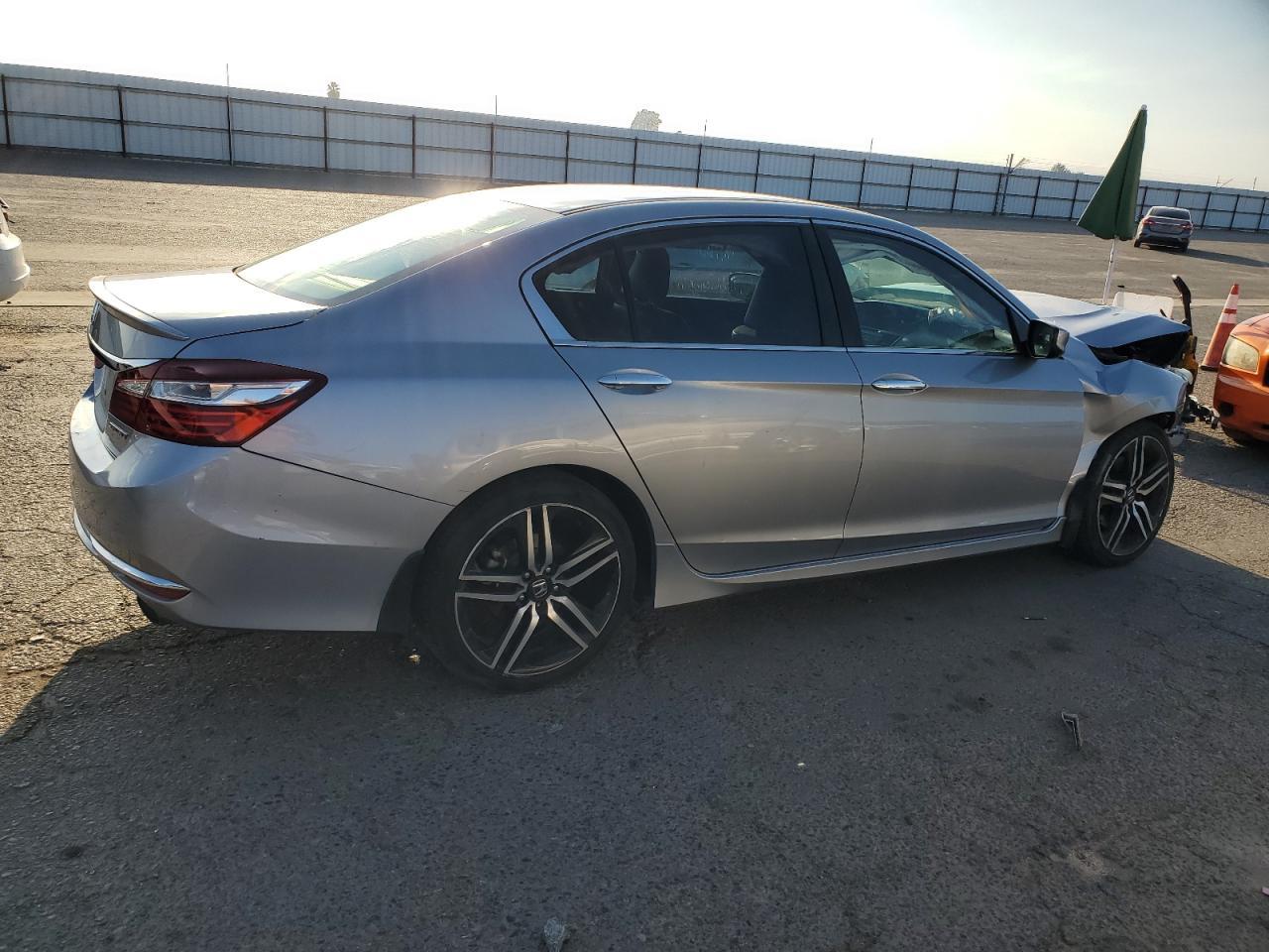 2017 Honda Accord Sport - Image 3