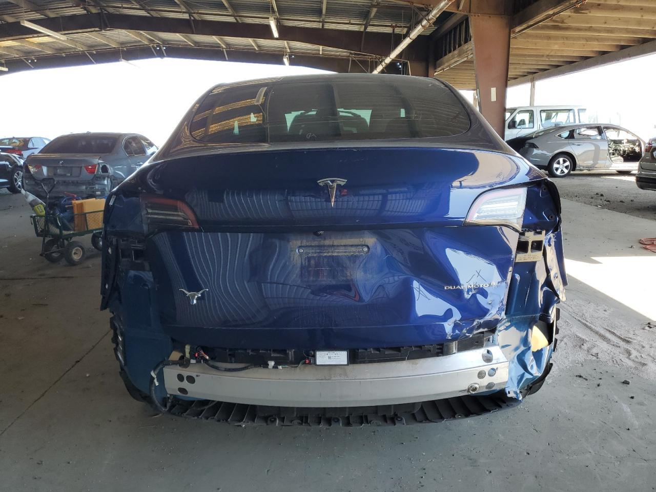 2023 Tesla Model Y - Image 6