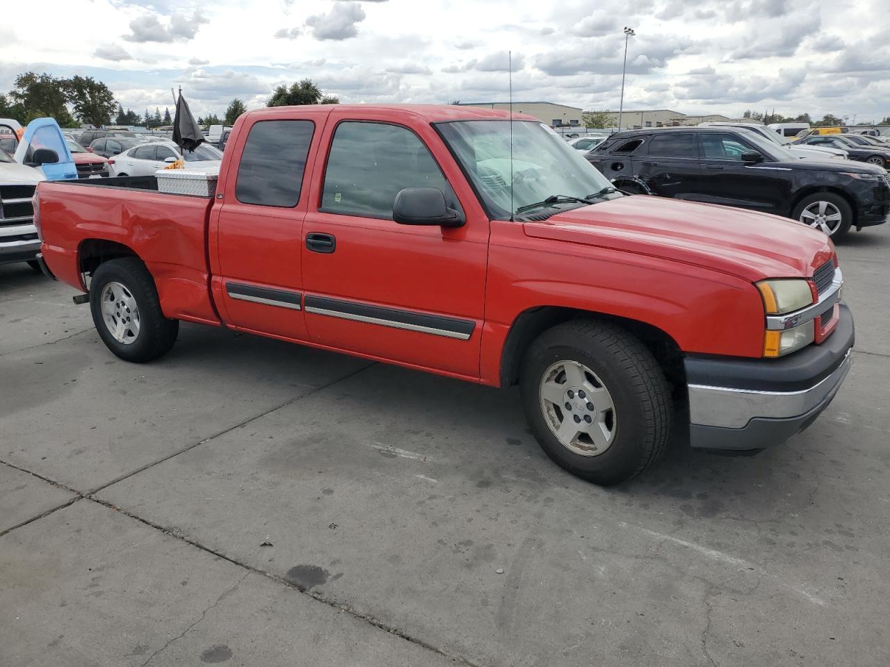 2005 Chevrolet Silverado C1500 - Image 4