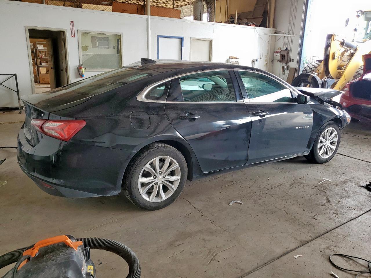 2019 Chevrolet Malibu Lt - Image 3