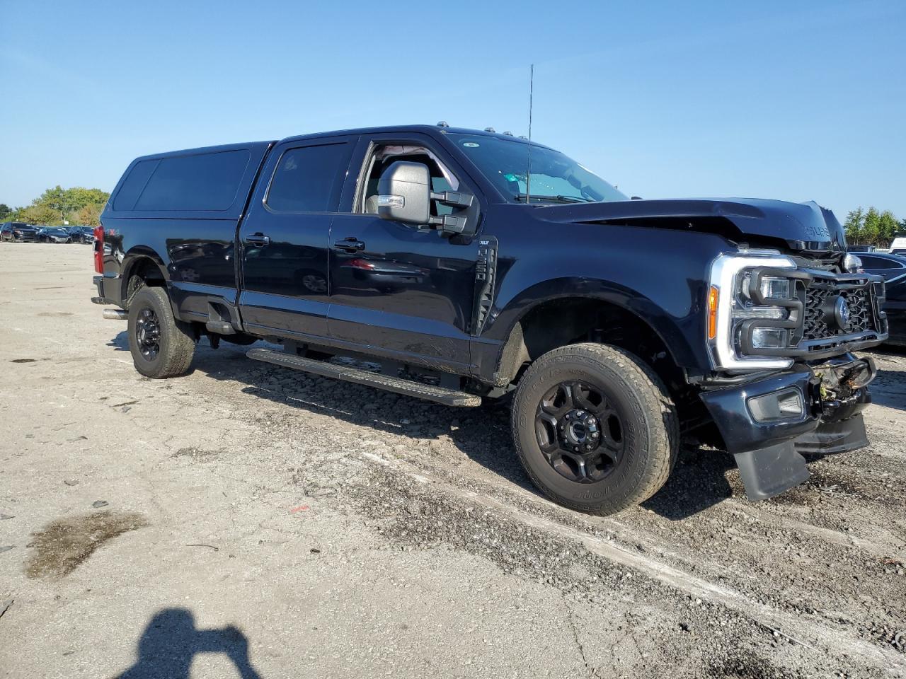 2023 Ford F350 Super Duty - Фото 4