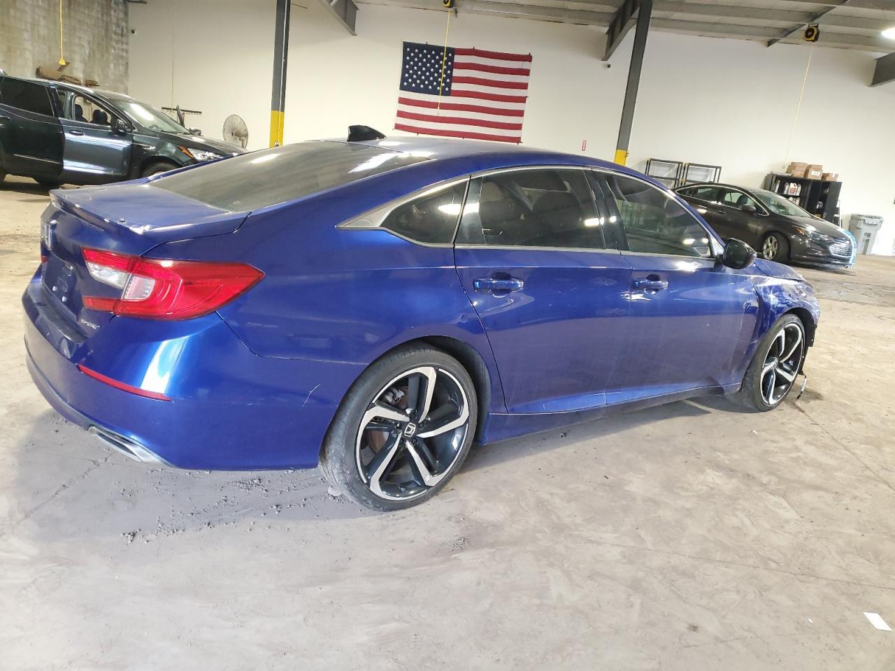 2021 Honda Accord Sport - Image 3