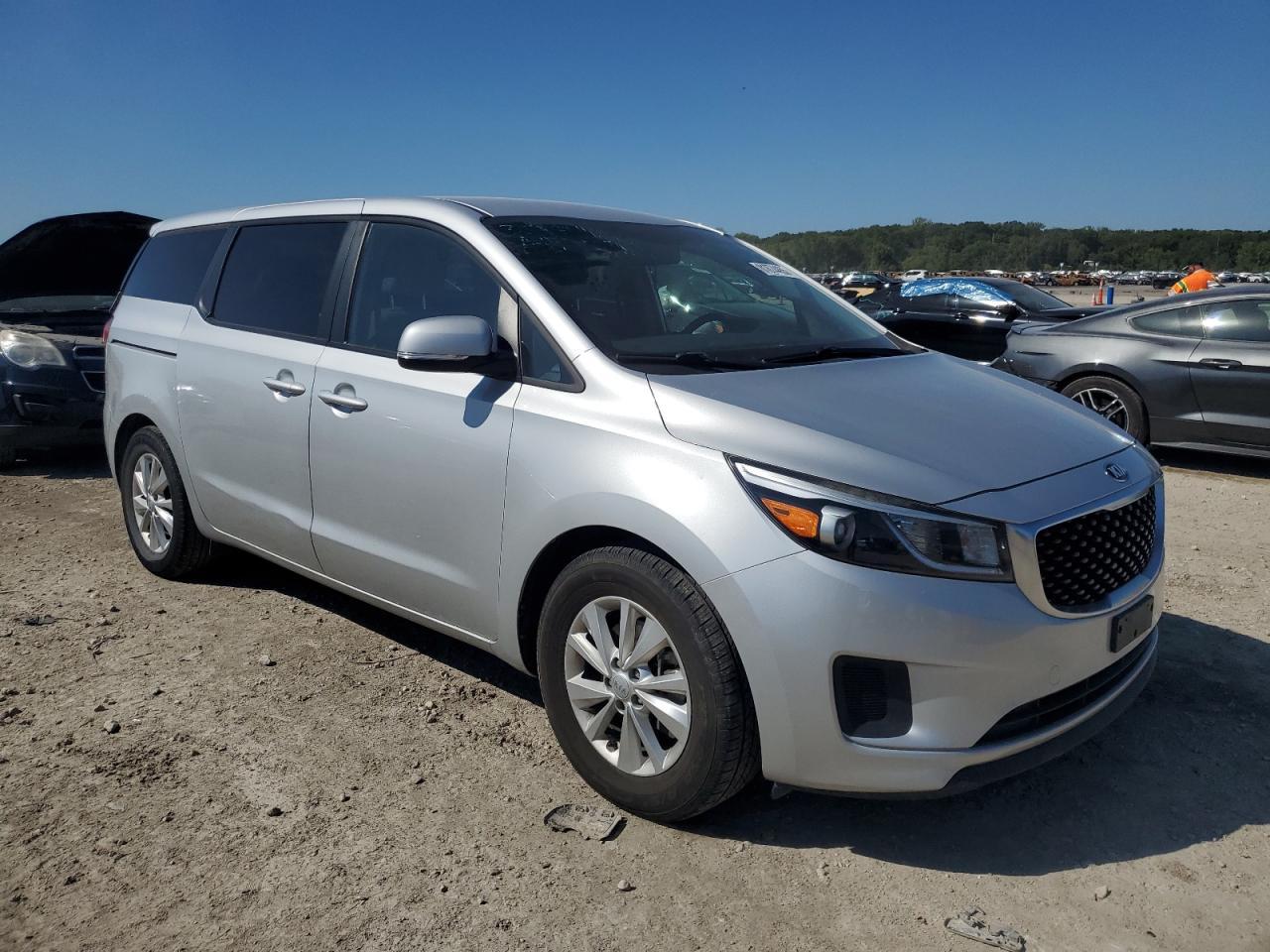 2018 Kia Sedona Lx - Фото 4