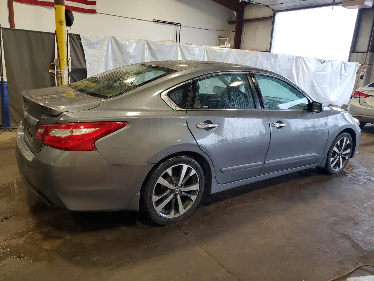 2016 Nissan Altima 2.5 Sr - Фото 3