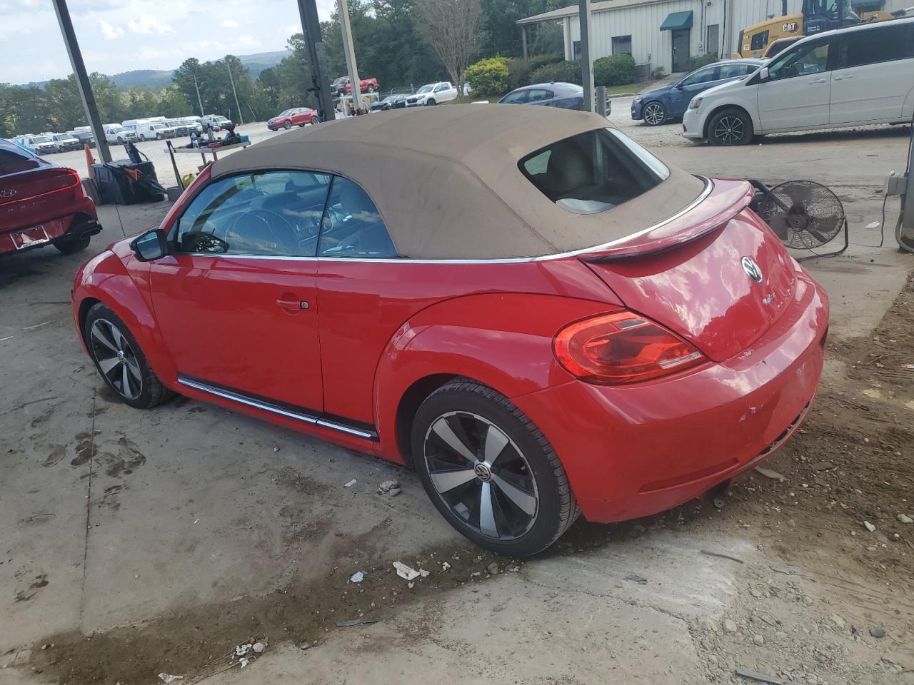 2013 Volkswagen Beetle Turbo - Фото 2