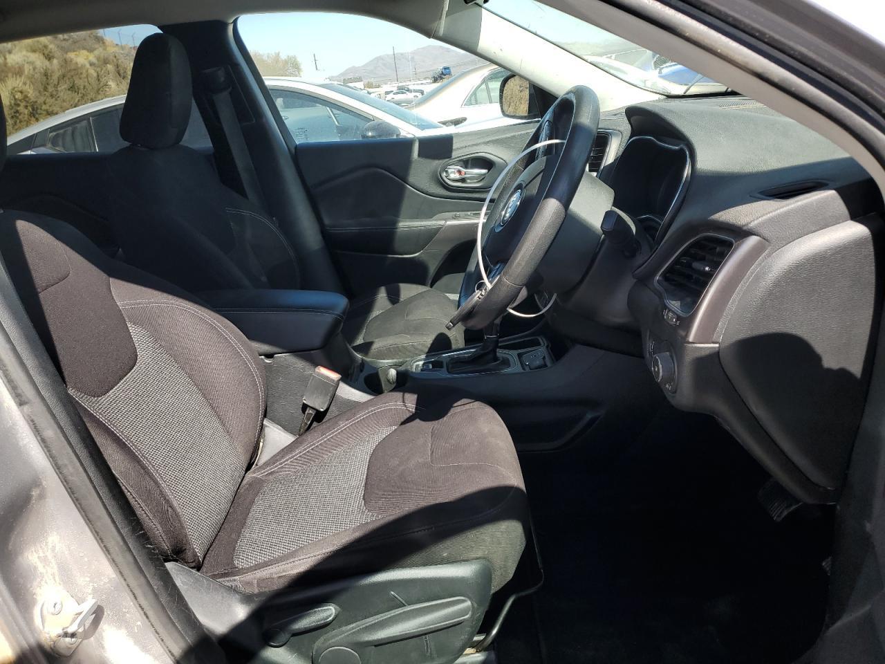 2019 Jeep Cherokee Latitude - Фото 7