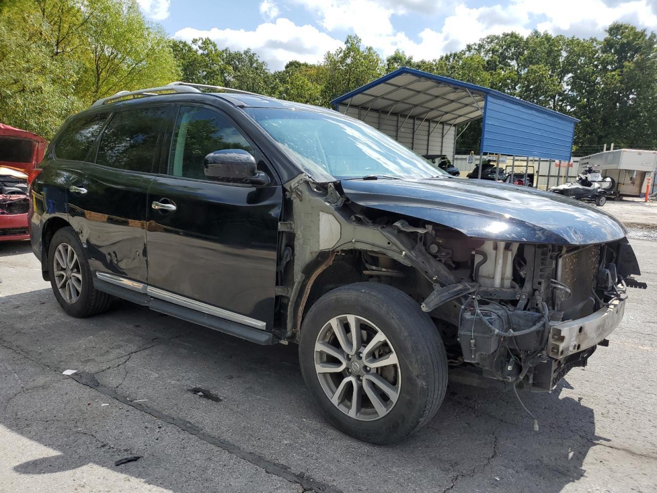 2014 Nissan Pathfinder S - Image 4