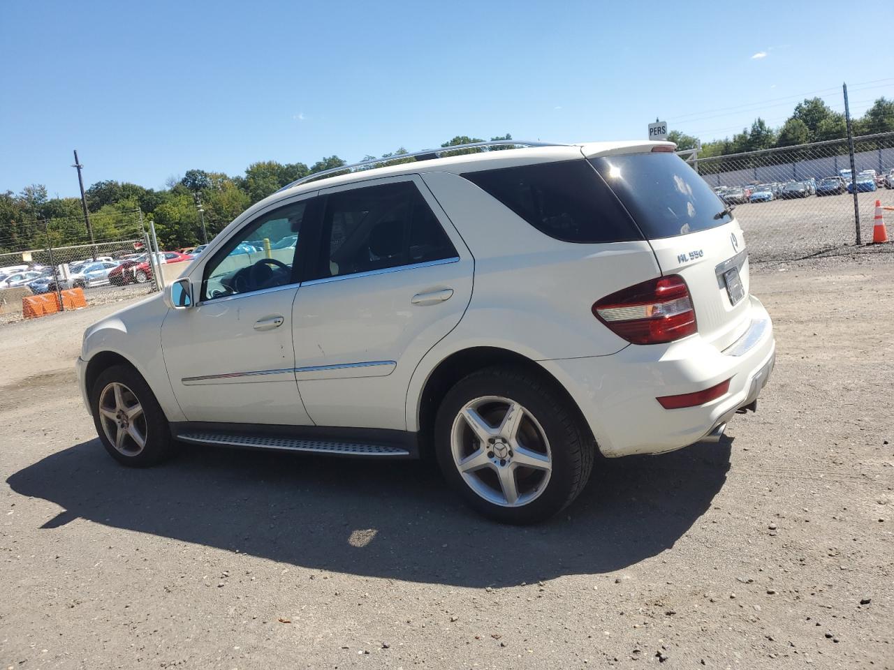 2009 Mercedes-Benz Ml 550 - Фото 2