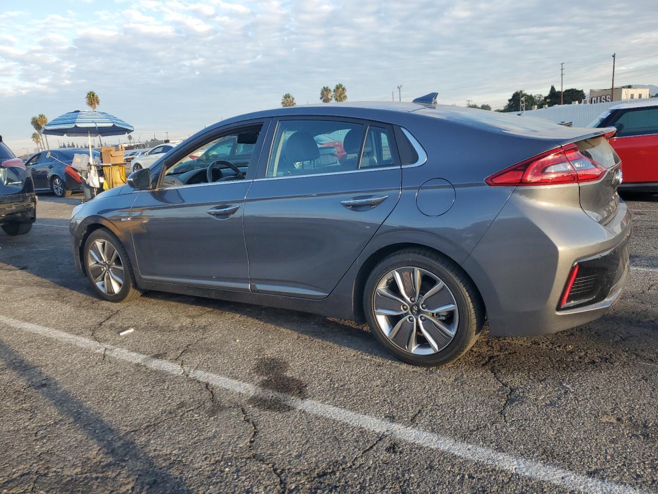 2019 Hyundai Ioniq Limited - Фото 2