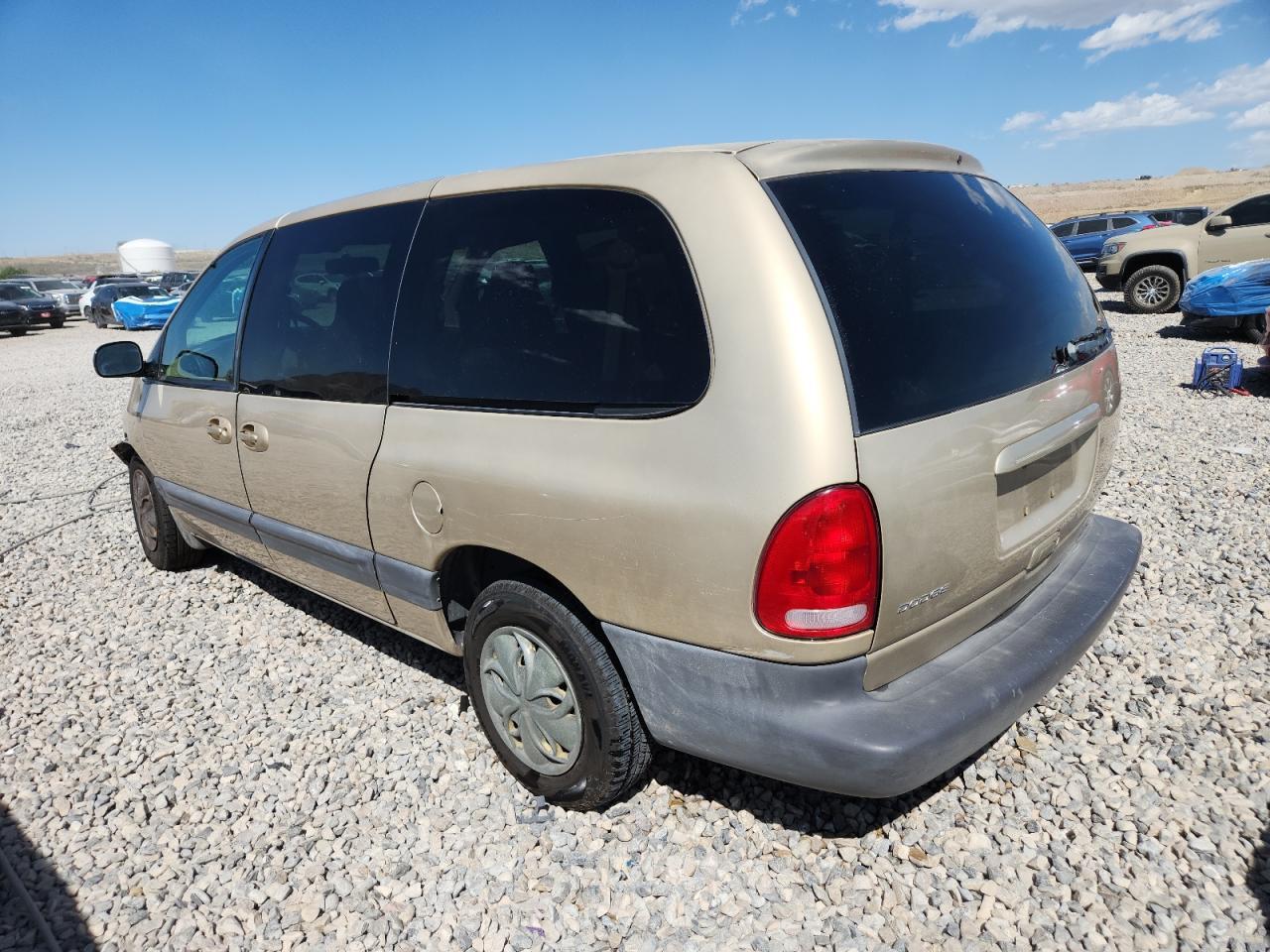 2000 Dodge Grand Caravan Se - Image 2