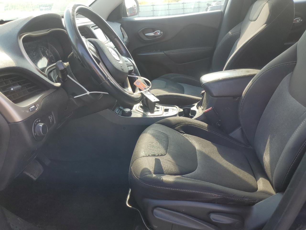 2015 Jeep Cherokee Sport - Фото 7