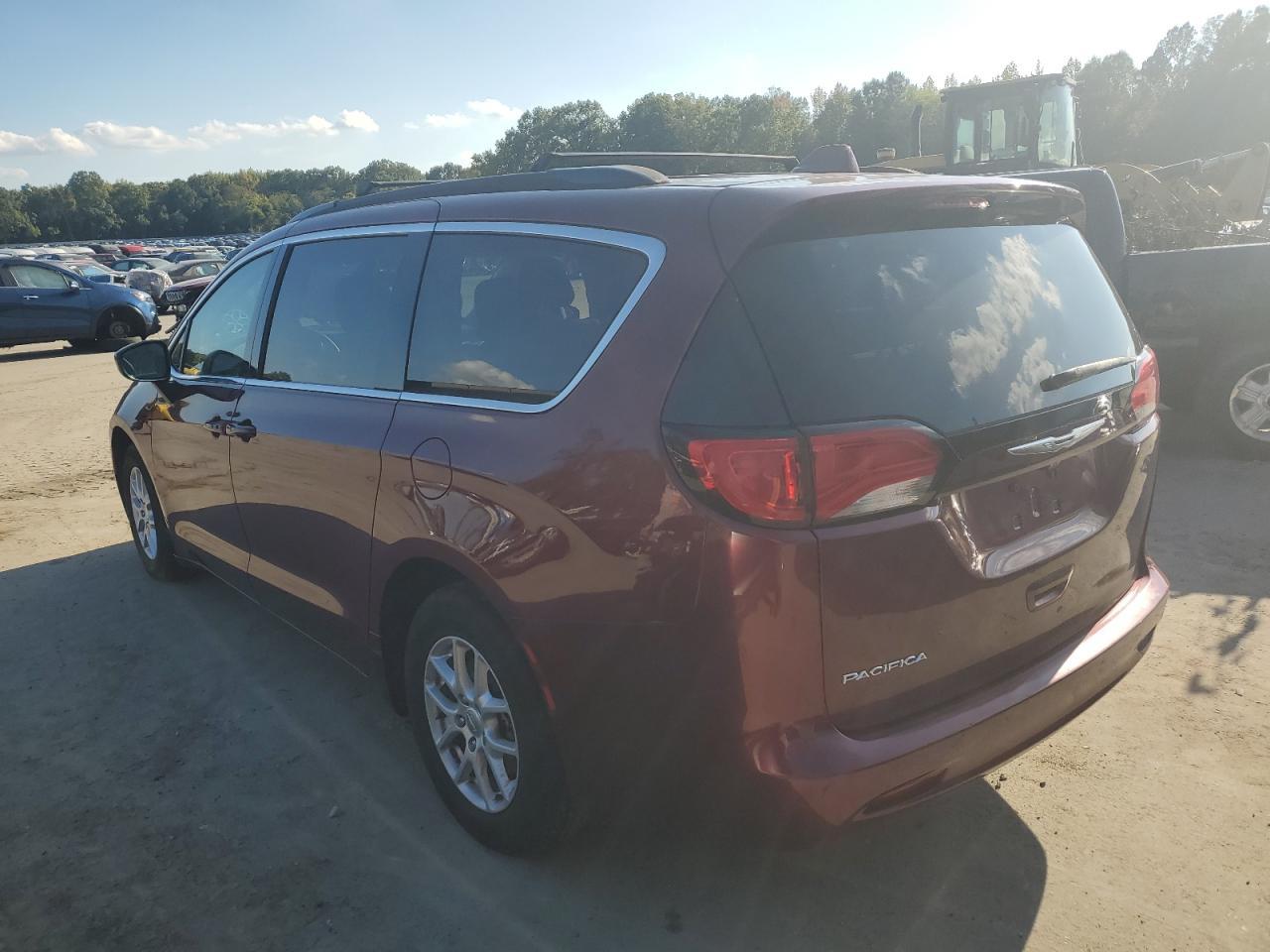 2017 Chrysler Pacifica Touring - Фото 2