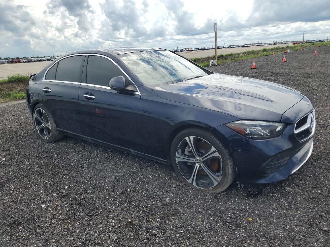 2022 Mercedes-Benz C 300 - Image 4