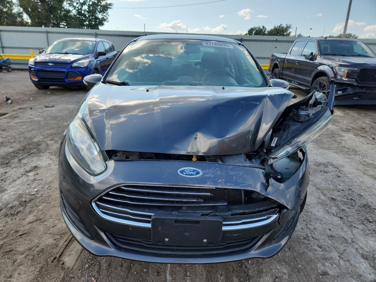 2015 Ford Fiesta Se - Фото 5