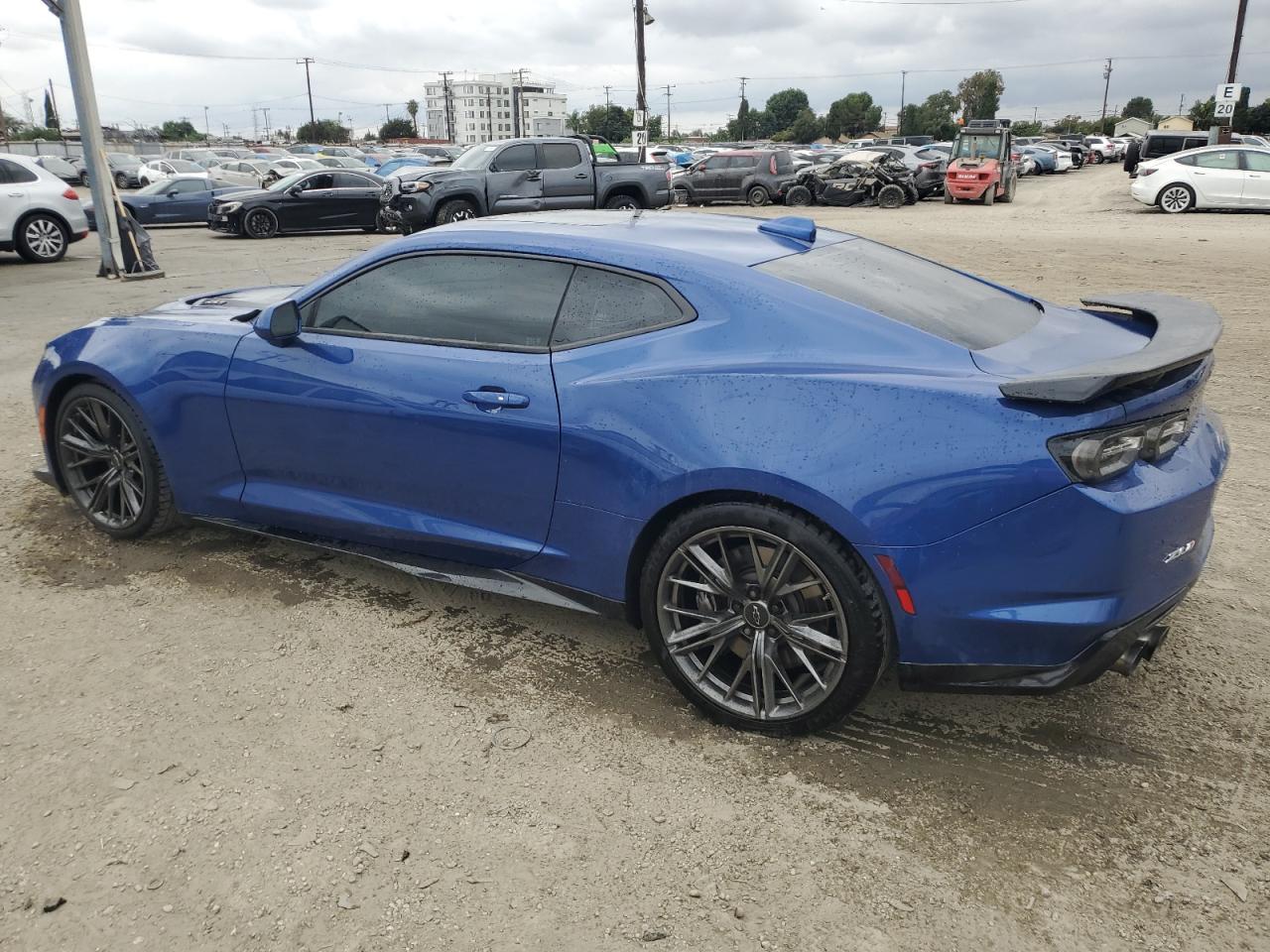 2023 Chevrolet Camaro Zl1 - Image 2