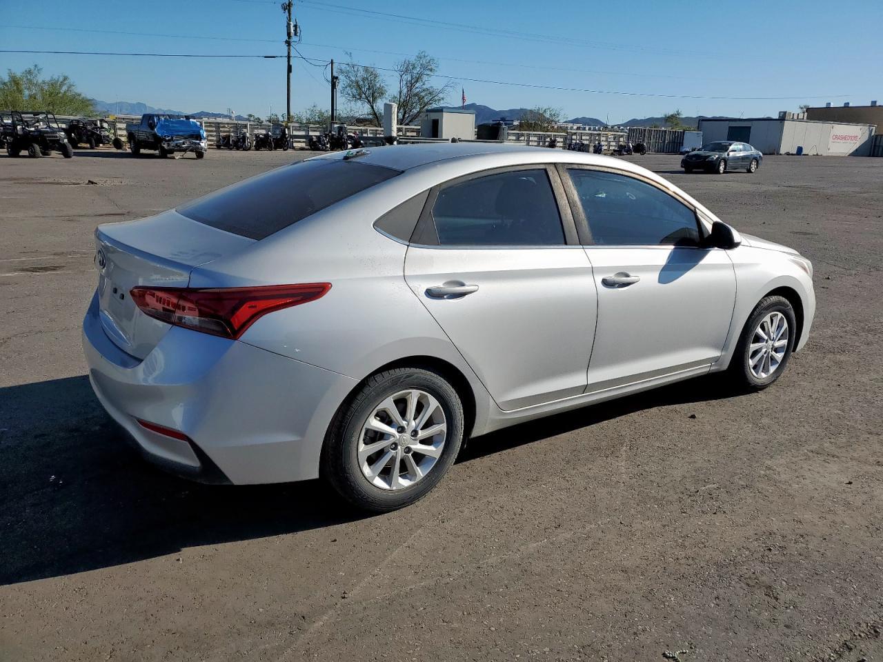 2019 Hyundai Accent Se - Фото 3