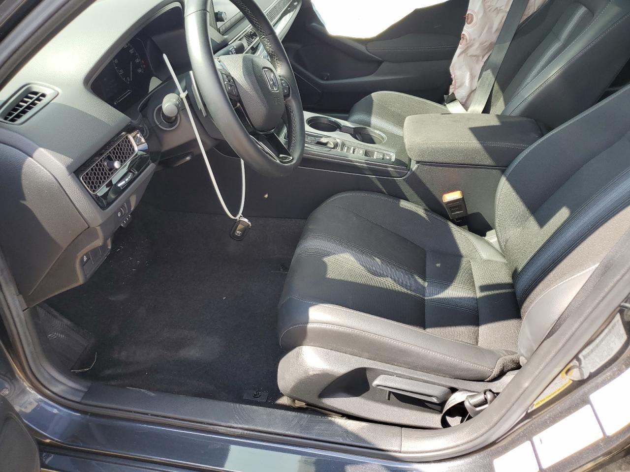 2025 Honda Civic Sport - Image 7