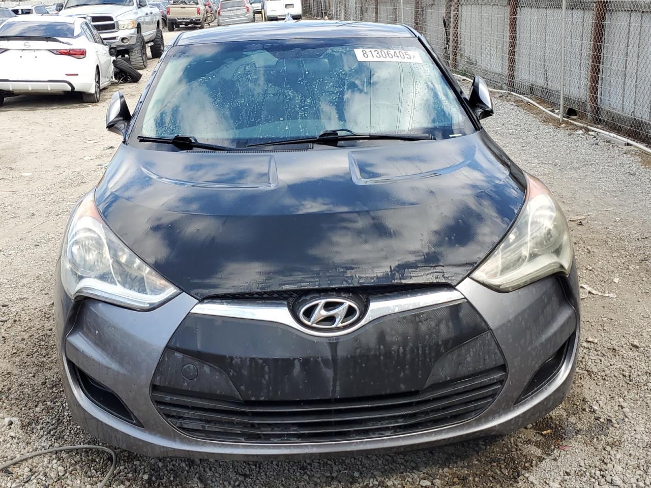 2014 Hyundai Veloster Base - Image 5