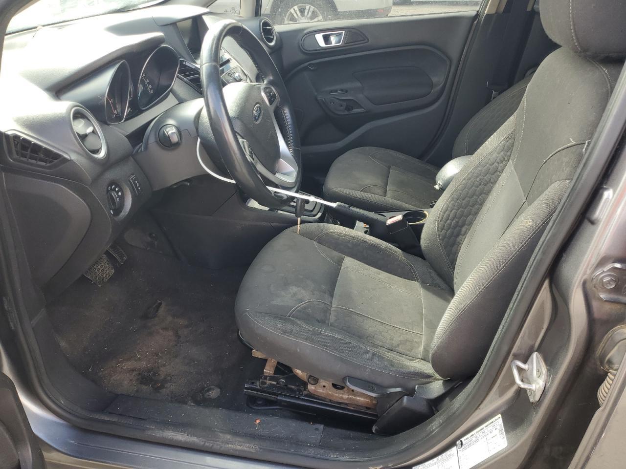 2014 Ford Fiesta Se - Image 7