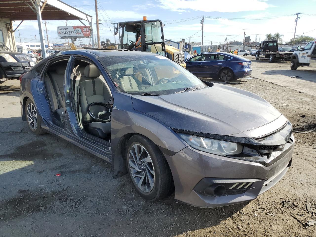 2017 Honda Civic Ex - Image 4