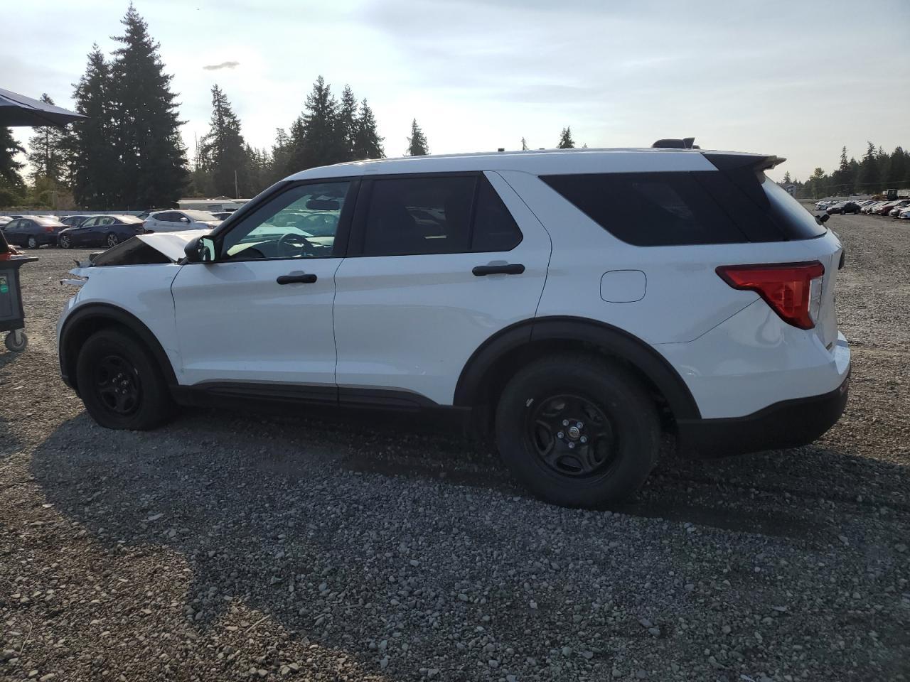 2023 Ford Explorer Police Interceptor - Фото 2