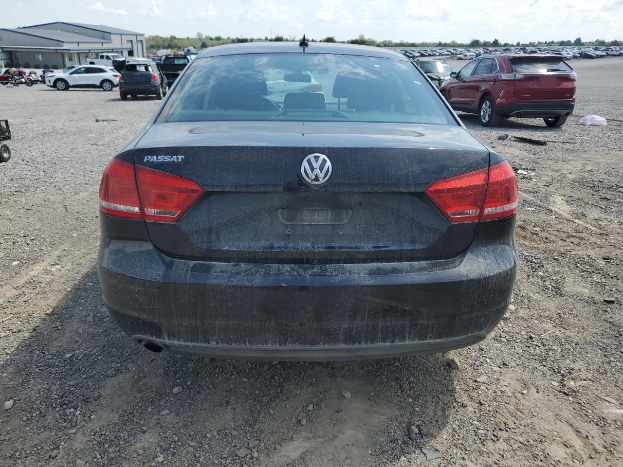 2014 Volkswagen Passat S - Фото 6