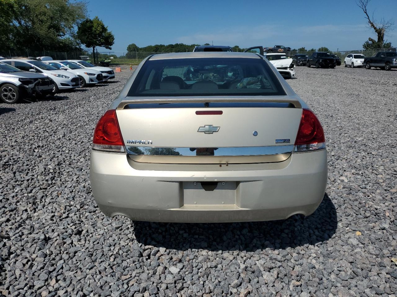 2010 Chevrolet Impala Police - Фото 6