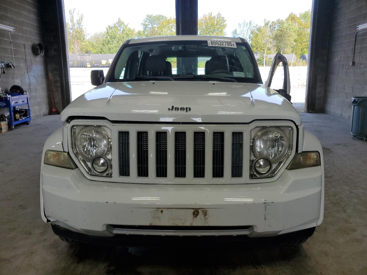 2012 Jeep Liberty Sport - Фото 5