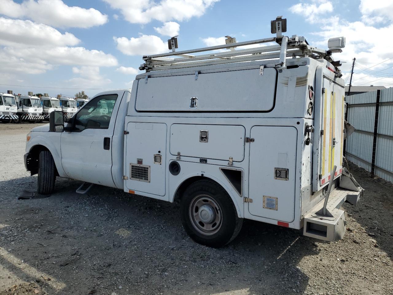 2013 Ford F350 Sd Utility Truck ** Prior Fleet ** - Image 3