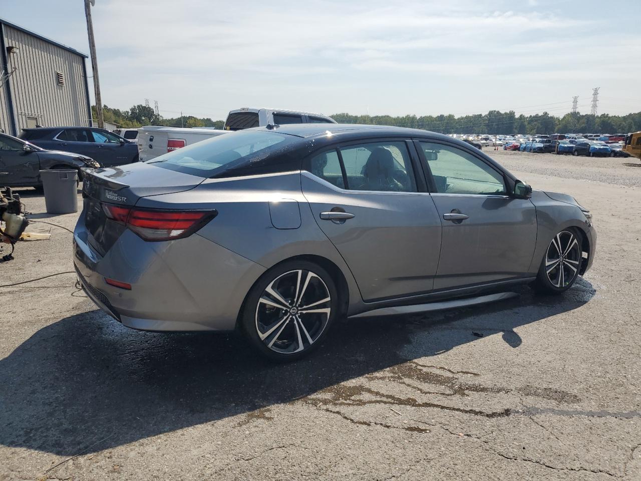 2021 Nissan Sentra Sr - Image 3