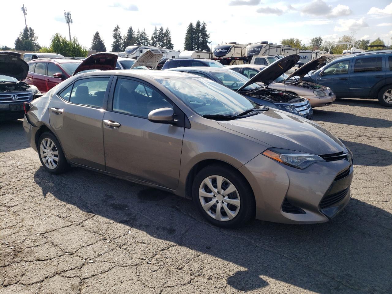 2017 Toyota Corolla L - Фото 4