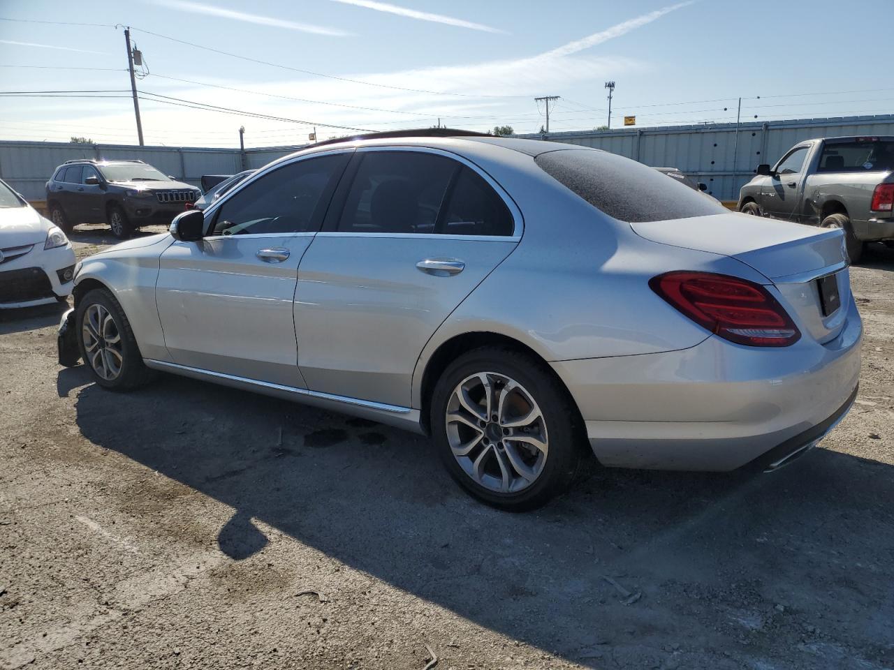 2015 Mercedes-Benz C 300 4Matic - Фото 2