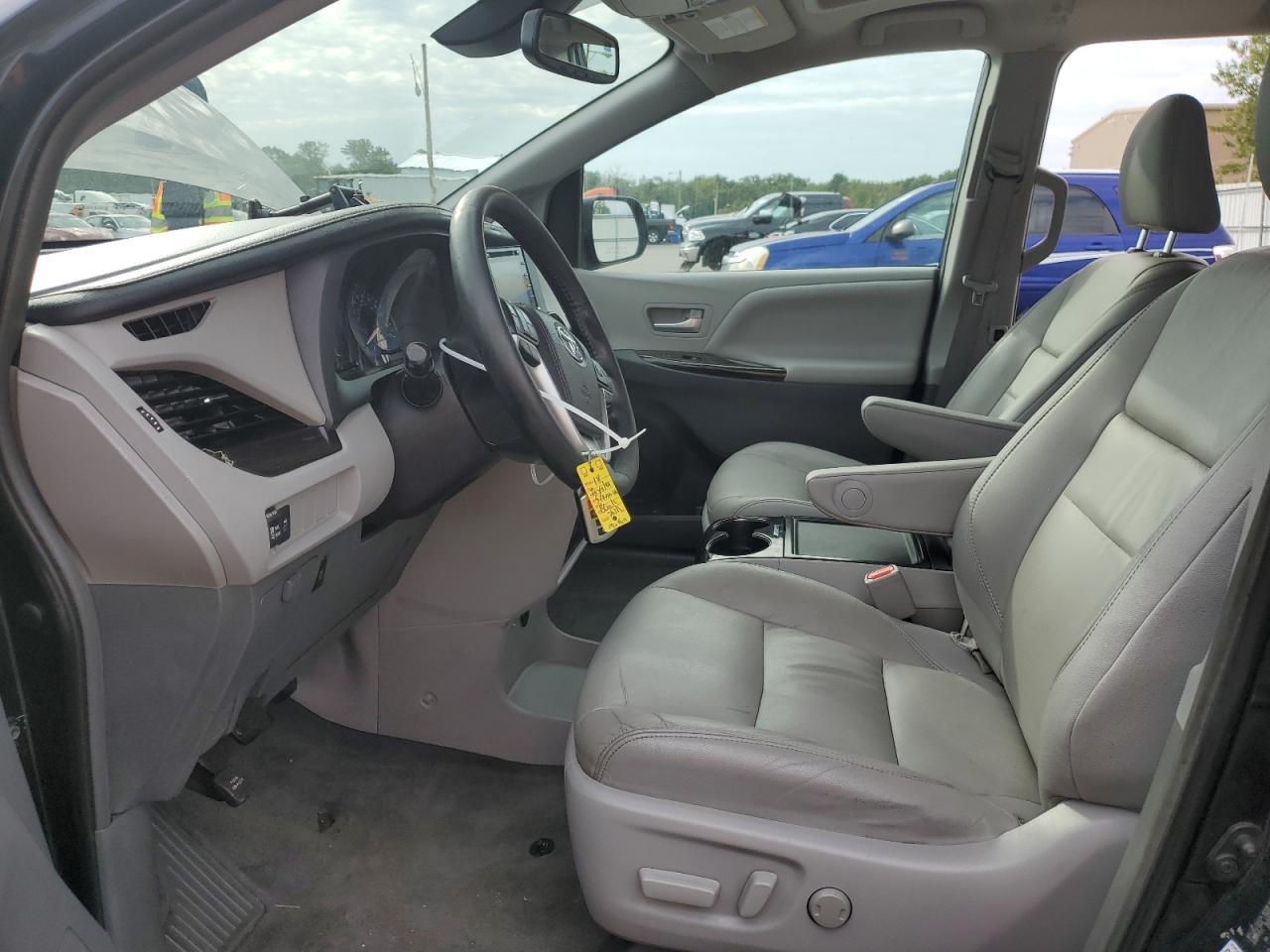 2018 Toyota Sienna Xle - Фото 7
