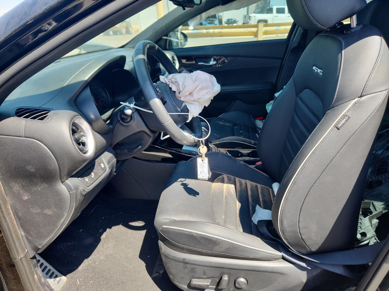 2024 Kia Forte Gt Line - Image 7