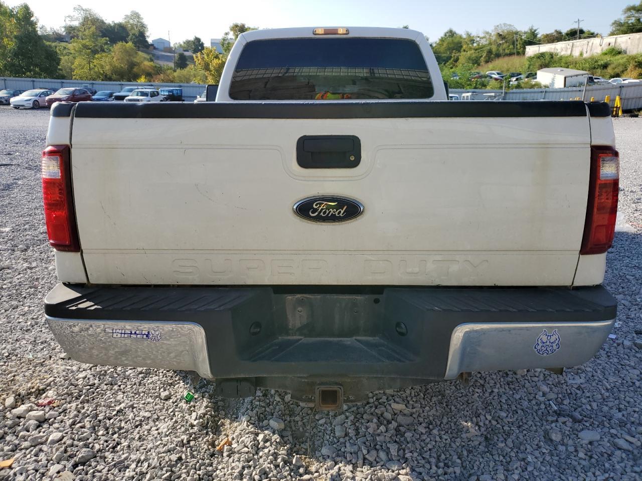 2016 Ford F250 Super Duty - Image 6