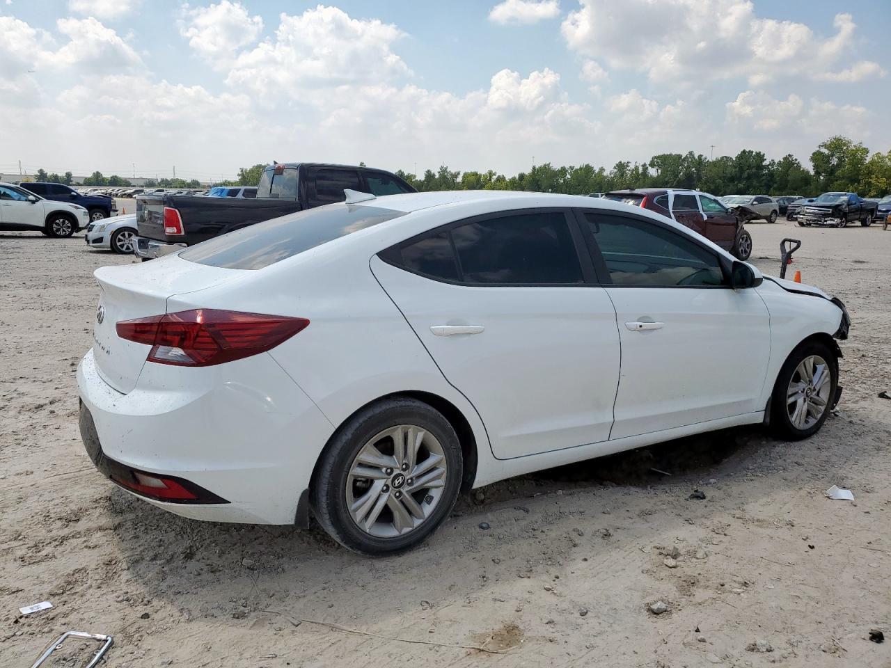 2019 Hyundai Elantra Value Edition - Фото 5