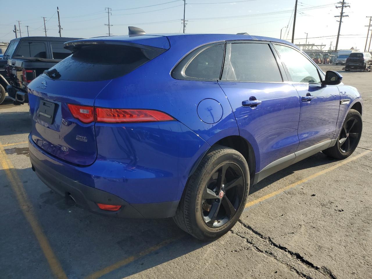2020 Jaguar F-Pace Premium - Image 3