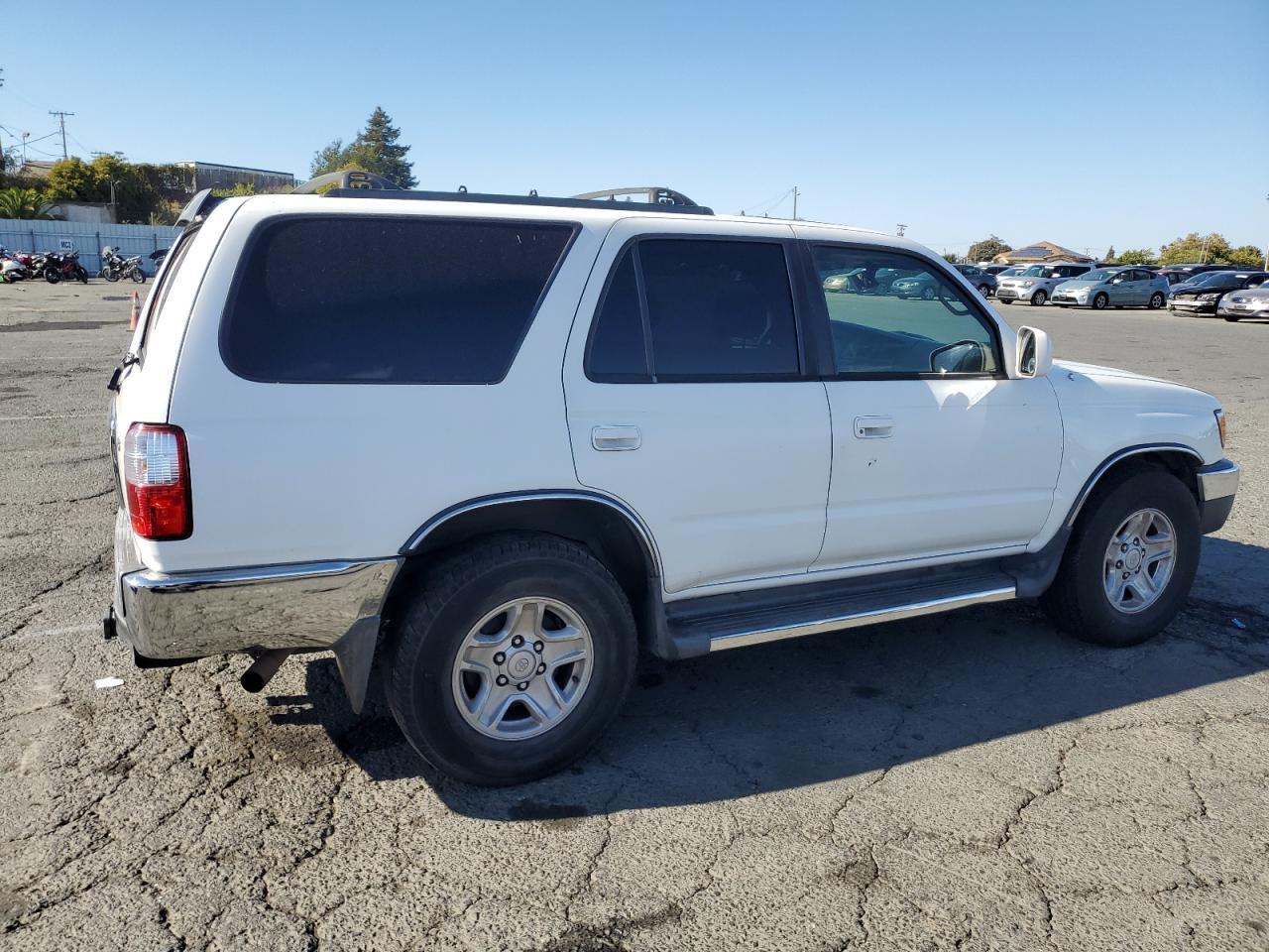 2002 Toyota 4Runner Sr5 - Image 3