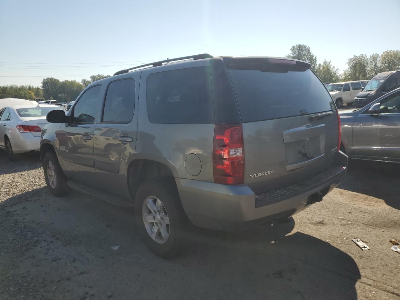 2007 GMC Yukon - Фото 2